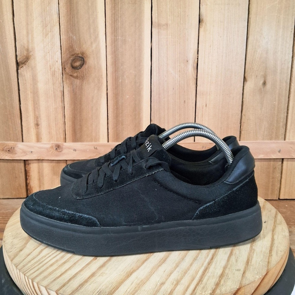 Kizik Prague 2 Shoes Mens 9.5 Blackout Canvas Casual Lace Up Hands Free Sneakers